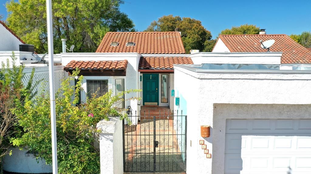 Property Photo: 2625 Calle Del Robles TX 78028