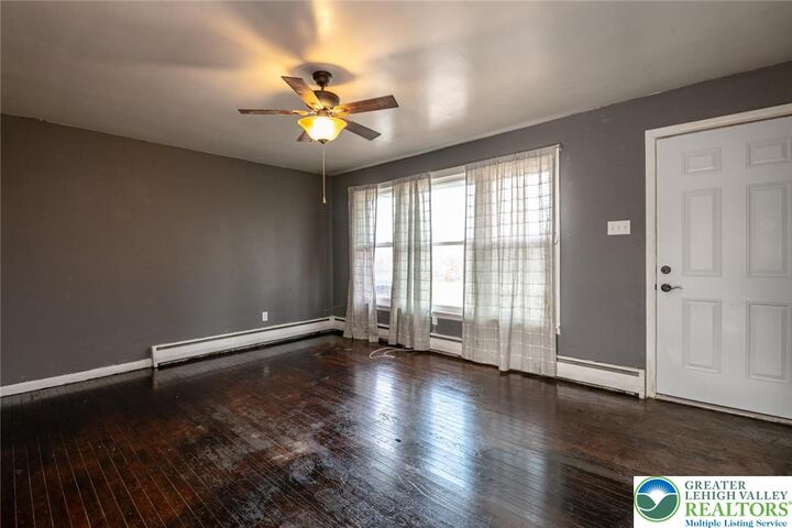 Property Photo:  44 Fredericksville Road  PA 19539 