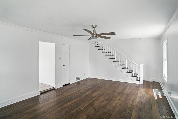 Property Photo:  71 Commonwealth Avenue  NY 10940 