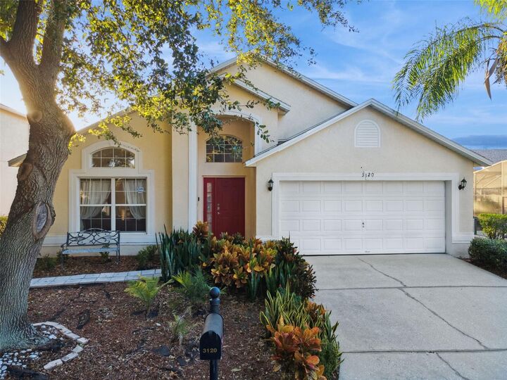 Property Photo: 3120 Antiqua Way FL 33844