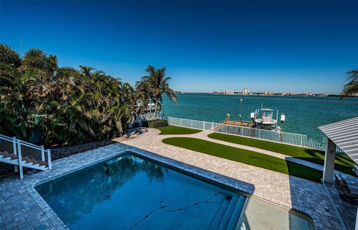 297 1st Street W  St Petersburg FL 33715 photo