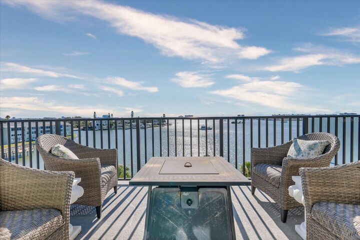 Property Photo: 1848 Shore Drive S 501 FL 33707