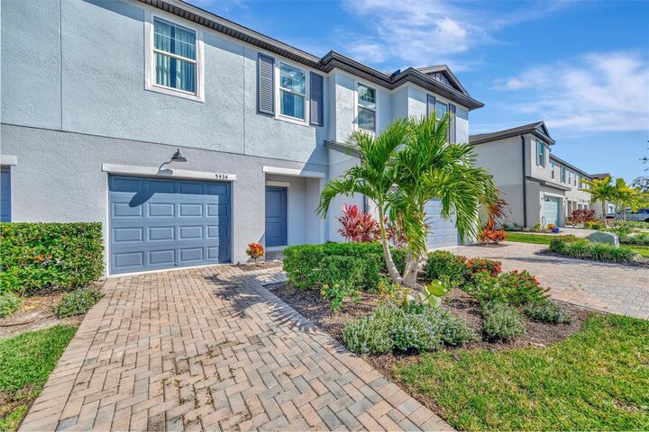 Property Photo: 5434 Tripoli Drive FL 34221