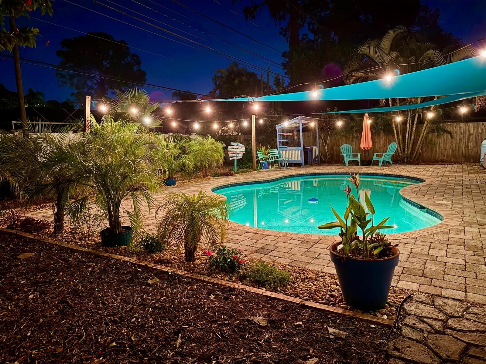 Property Photo: 2423 Rutland Lane FL 33763