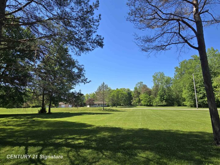 Property Photo:  1162 E Farrand Road  MI 48420 