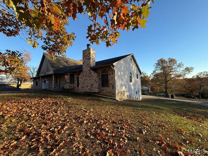 Property Photo:  605 Wildwood Lane  MO 65583 