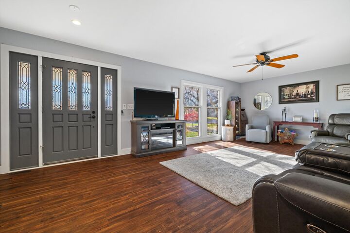 Property Photo:  981 Cedar Dr  WI 53105 