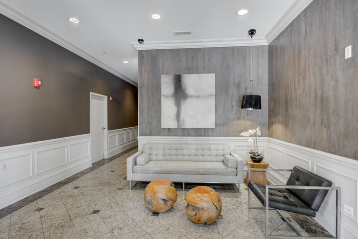 Property Photo:  515 Main Street 509  IL 60202 