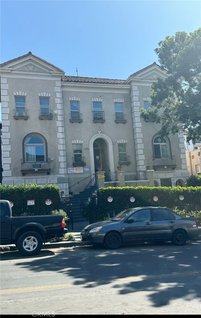 Property Photo: 502 S Westlake Avenue CA 90057