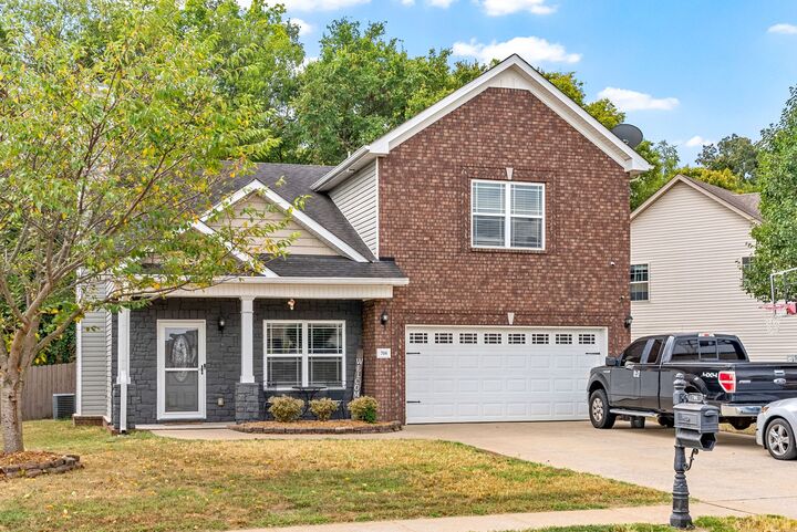 Property Photo: 706 Cavalier Dr TN 37040