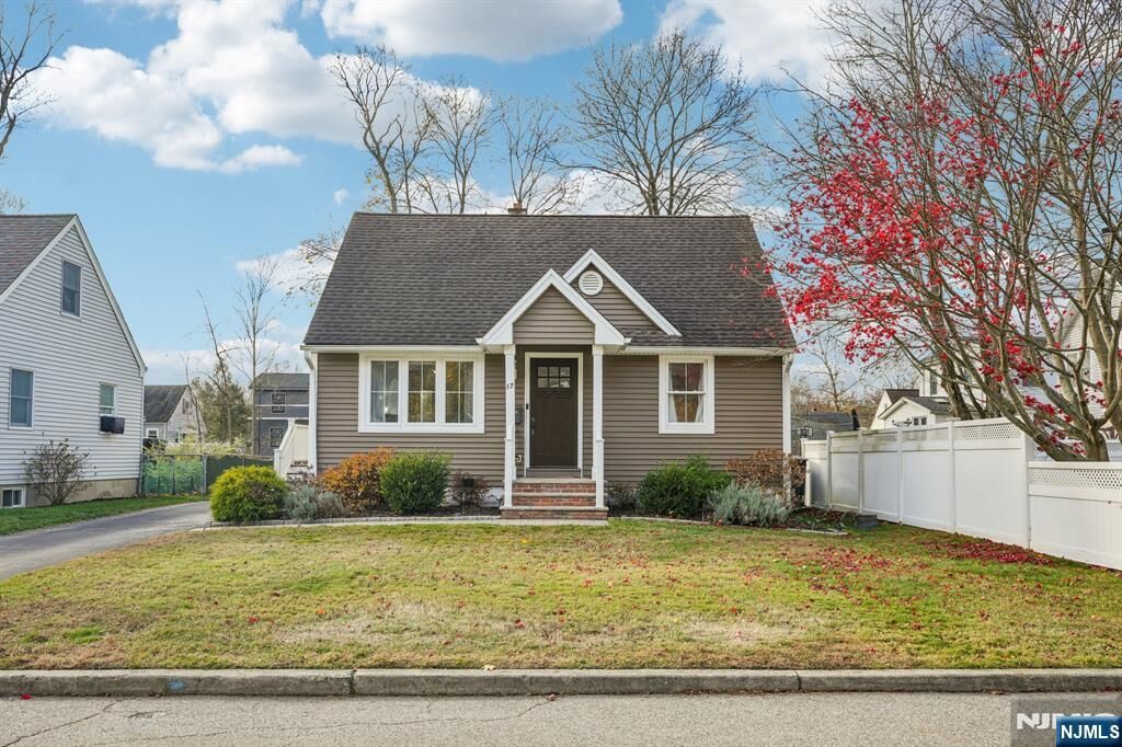 Property Photo:  17 Walnut Street  NJ 07403 