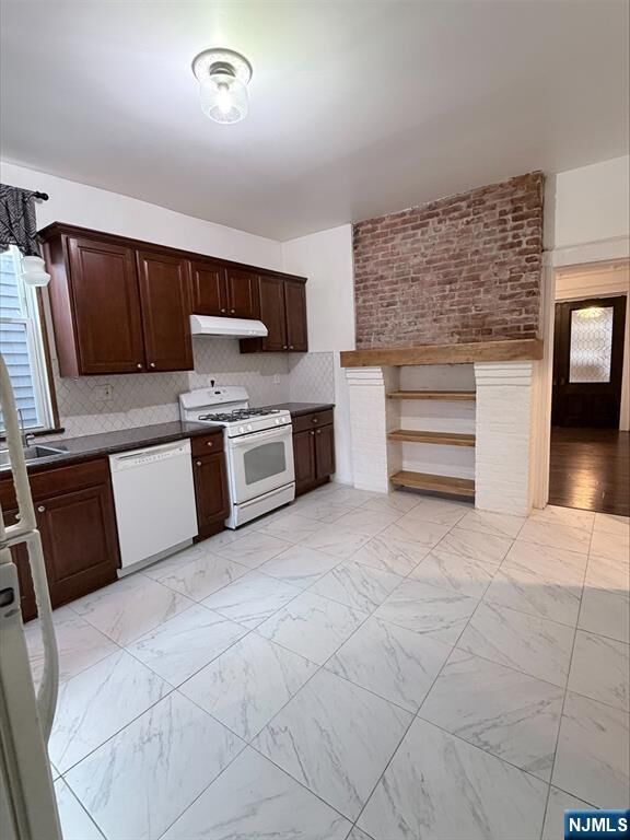 Property Photo:  242 Grant Avenue 1  NJ 07029 