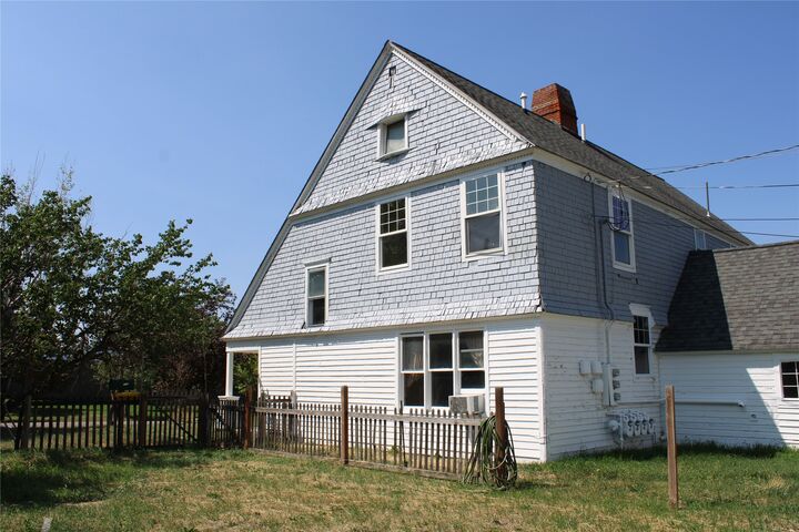 Property Photo: 1110 Vine Street MT 59802