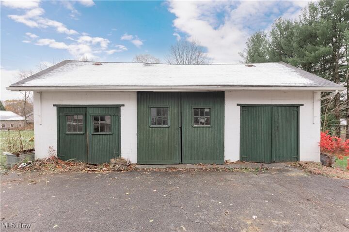 Property Photo:  7280 New Hudson Road  OH 44099 