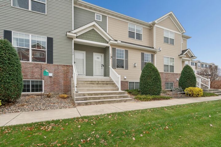 7748 Madelyn Creek Drive  Victoria MN 55386 photo