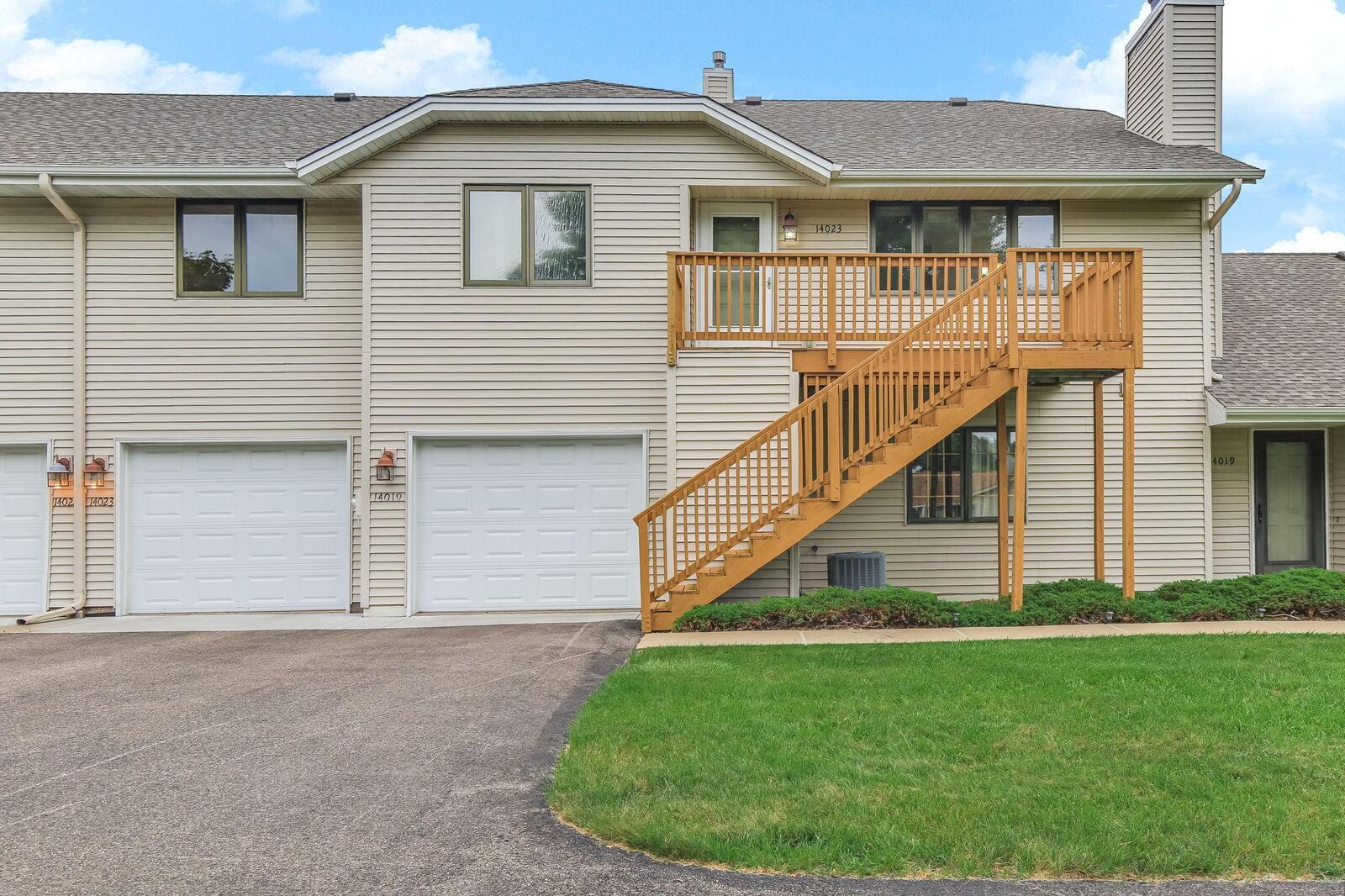 Property Photo: 14023 81st Avenue N MN 55311