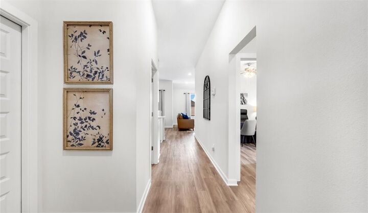 Property Photo: 425 W Taverner Xing AR 72730