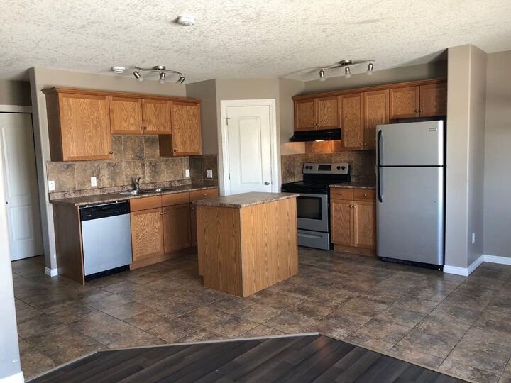 Property Photo: 6802 50 Avenue 31 AB T4V 5C7