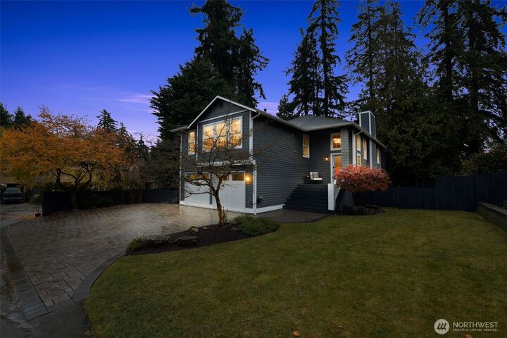 21505 W 84th Avenue W  Edmonds WA 98026 photo