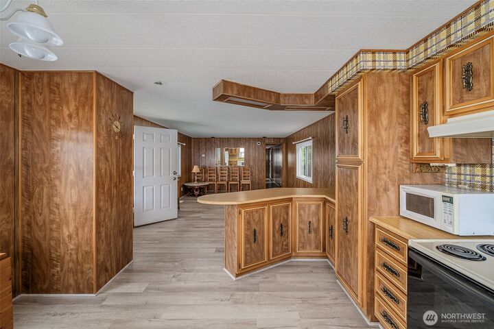 Property Photo:  1608 N Western 18  WA 98801 