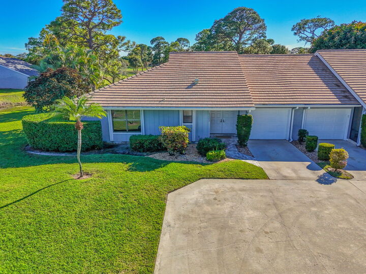 Property Photo: 13302 Touchstone Place FL 33418