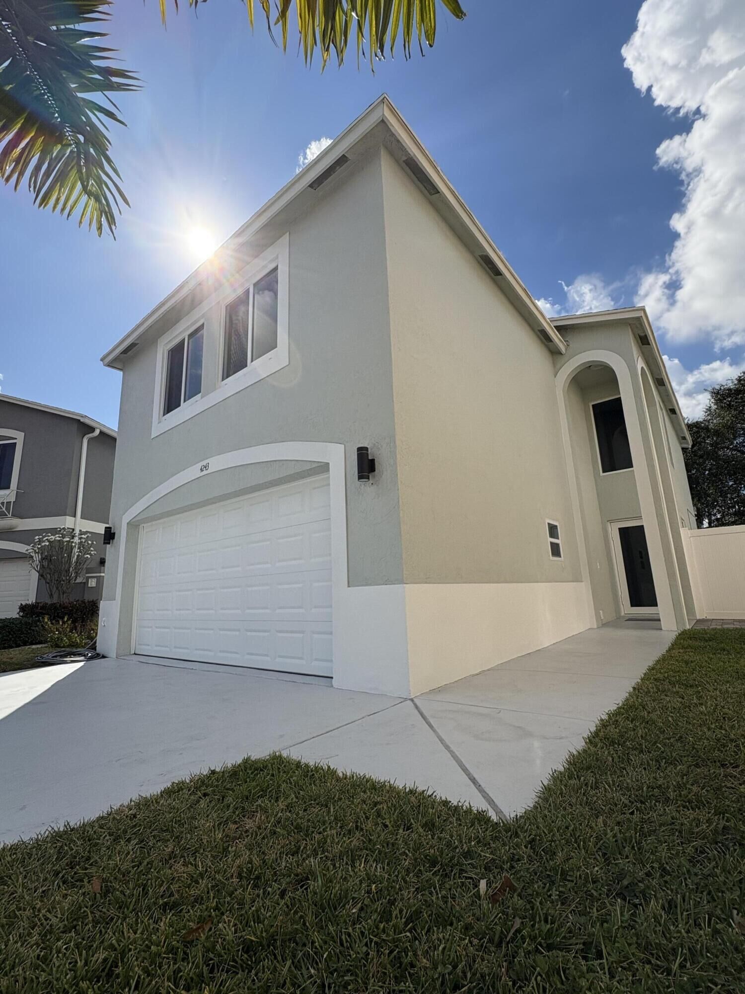Property Photo: 4243 Pine Hollow Circle FL 33463