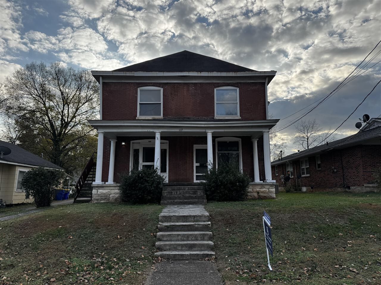 Property Photo:  117 E 11th Avenue  KY 42101 