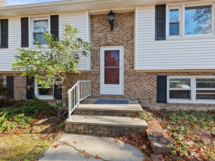 Property Photo: 148 North Road RI 02833