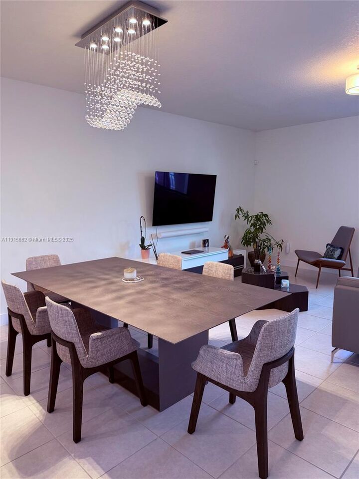 Property Photo: 4624 NW 83rd Ave FL 33166