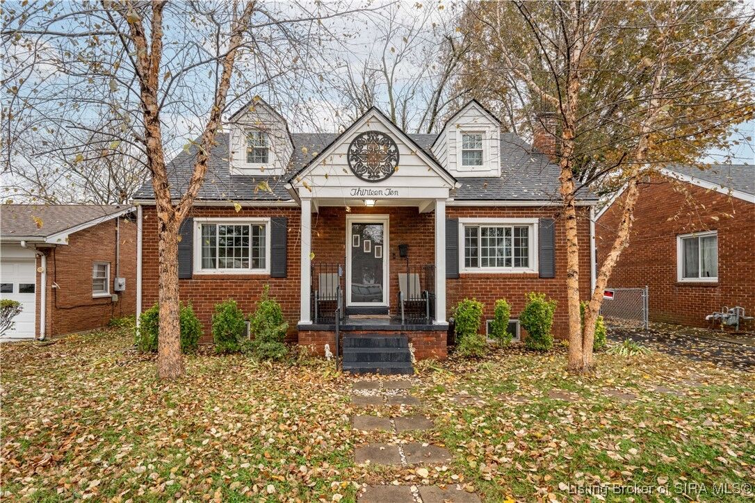 Property Photo:  1310 E 9th Street  IN 47130 