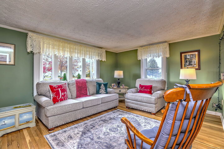 Property Photo:  83 Pauline Avenue  CT 06516 