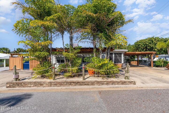 Property Photo: 6203 Ridgewood Avenue FL 32931