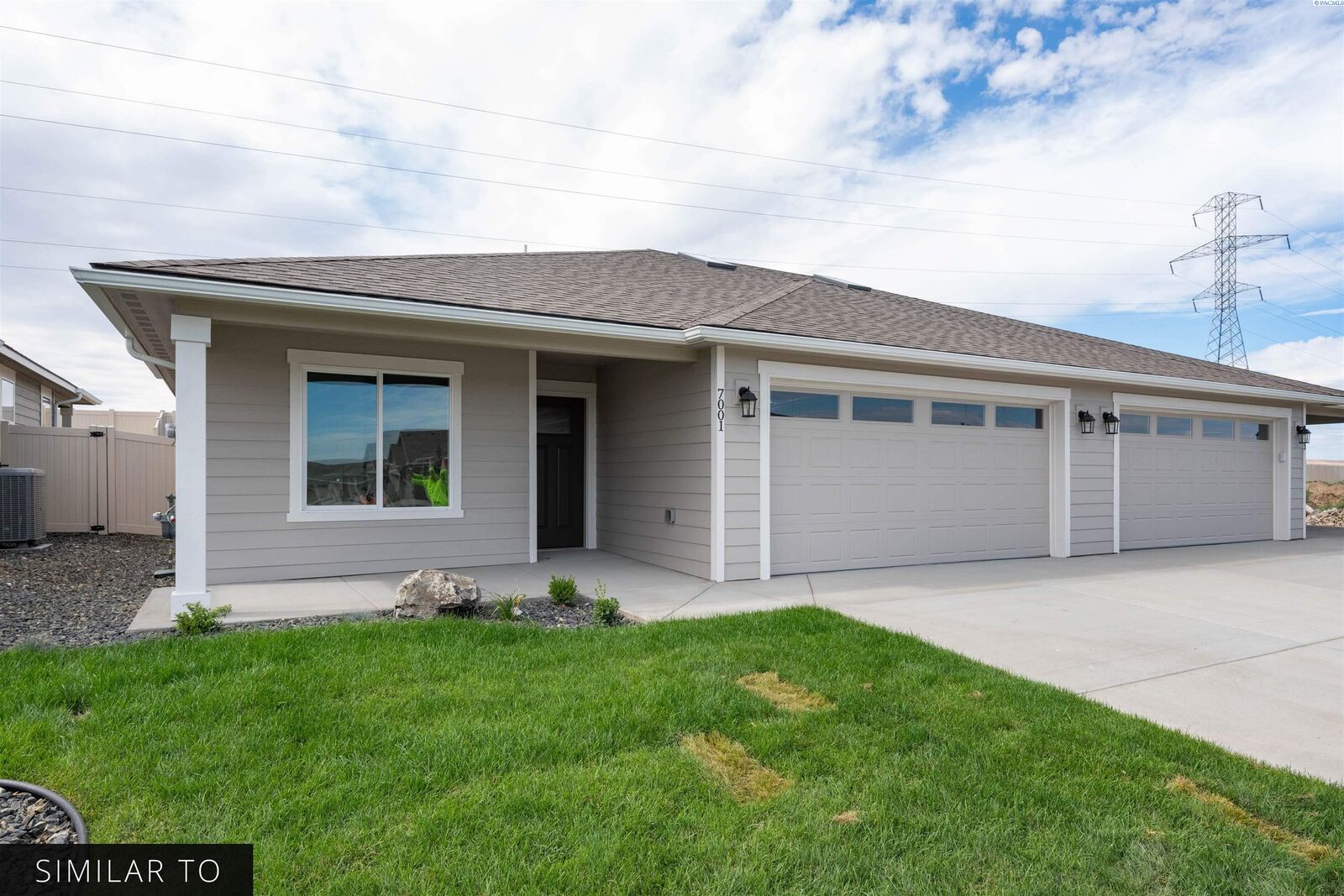 Property Photo:  6845 W 38th Ave 107  WA 99338 