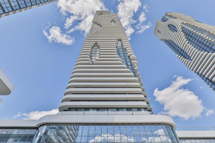 225 Commerce Street 6510  Vaughan ON L4K 0R1 photo