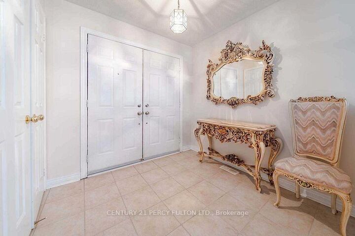 Property Photo:  28 Rouge Bank Drive  ON L3S 4C7 