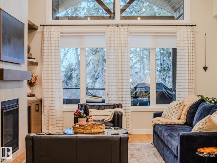 Property Photo: 4612 41 Street AB T4X 2A8