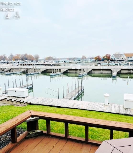 Property Photo: 1661 N Windward OH 43452