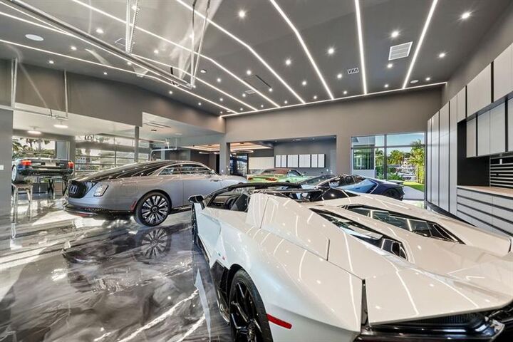 51 Isla Bahia Dr  Fort Lauderdale FL 33316 photo