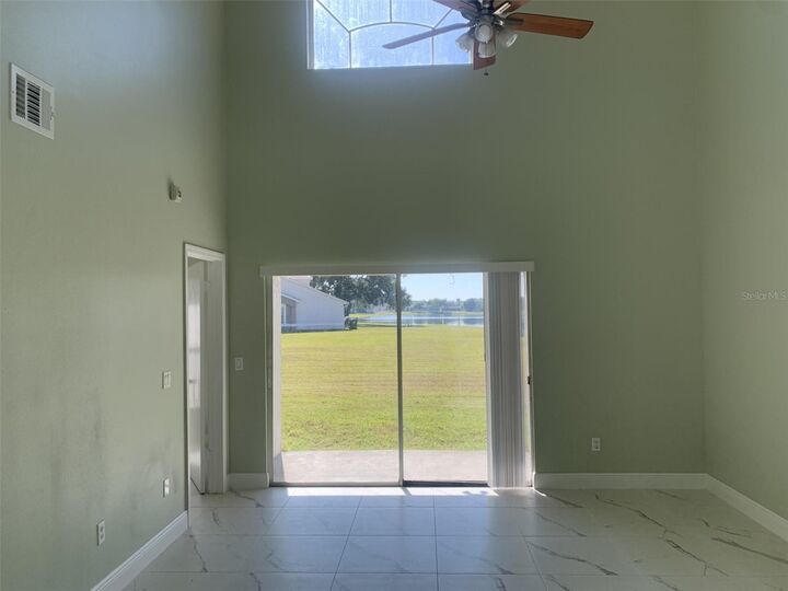 Property Photo: 14451 Bay Isle Drive FL 32824