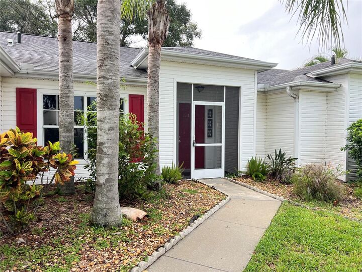 Property Photo: 26338 Glen Eagle FL 34748