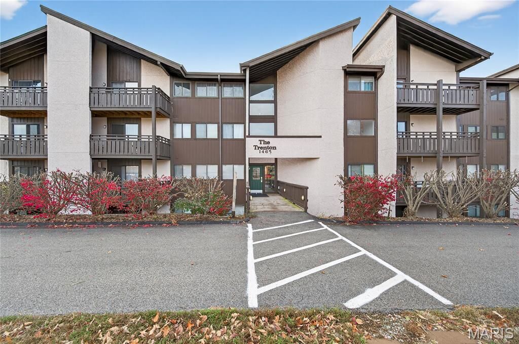 Property Photo: 1465 Heritage Landing 35 MO 63303