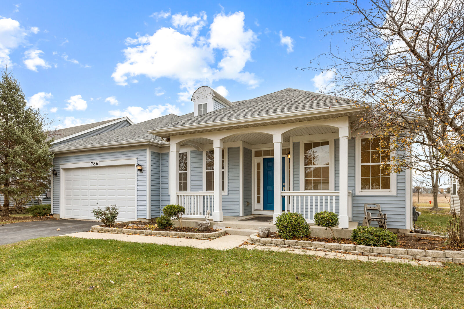 Property Photo: 786 Bohannon Circle IL 60543