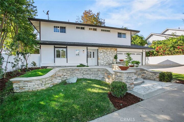 Property Photo:  24135 Las Naranjas  CA 92677 