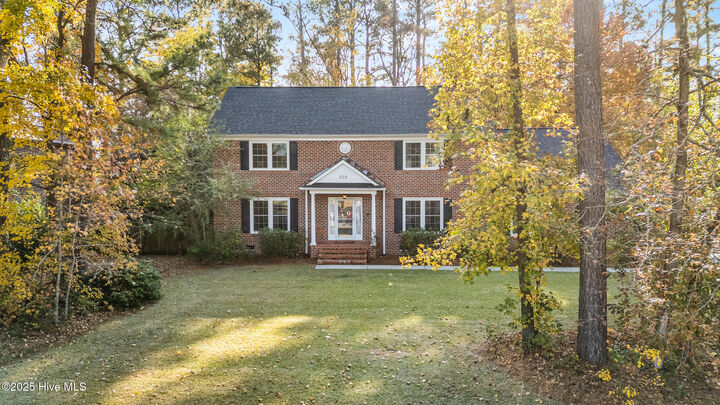 Property Photo:  209 W Biltmore Lane W  NC 28546 