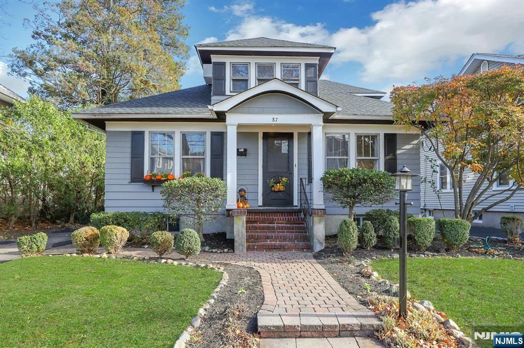 Property Photo:  87 Buena Vista Avenue  NJ 07506 