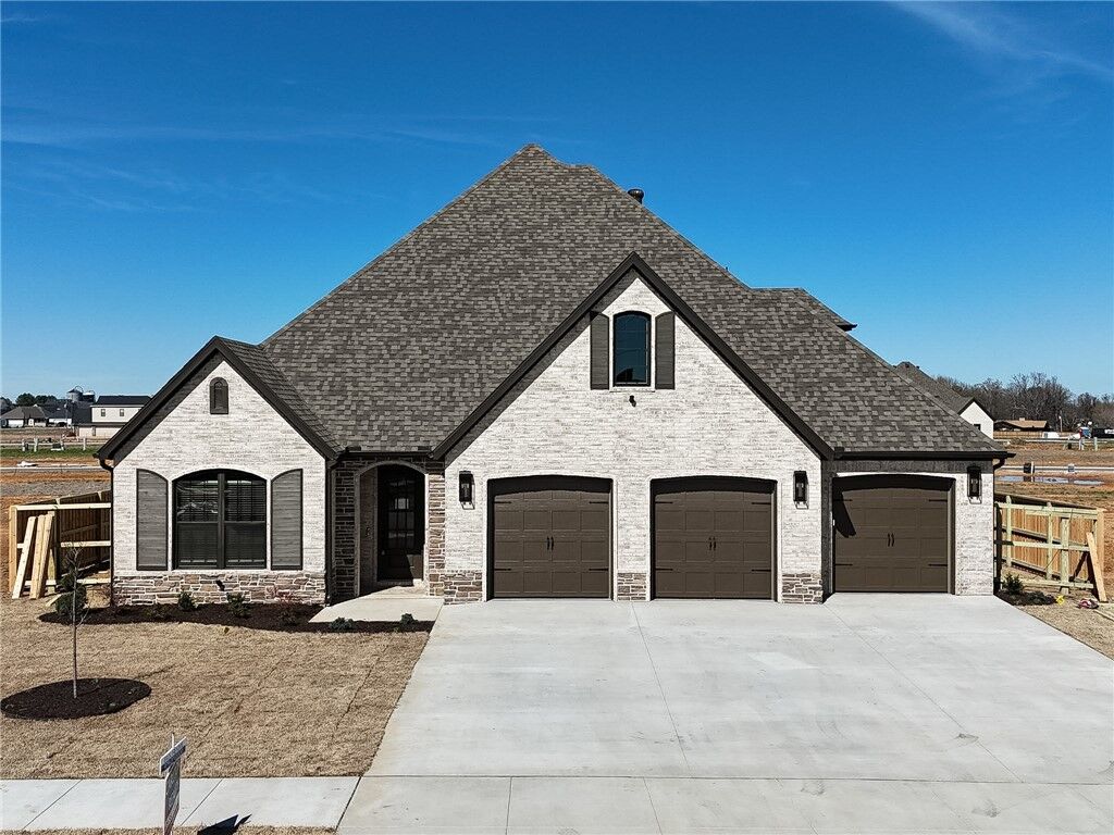 Property Photo:  6534 Courtland Avenue  AR 72762 