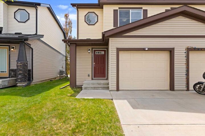 Property Photo: 81 Copperpond Landing SE AB T2Z 1G6