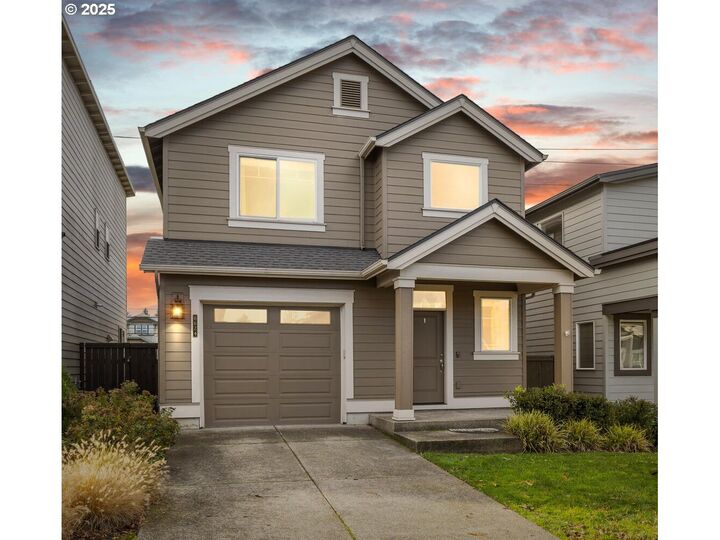 Property Photo:  6624 NE 72nd Pl  WA 98662 