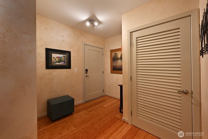 Property Photo:  1530 NW Market Street 412  WA 98107 