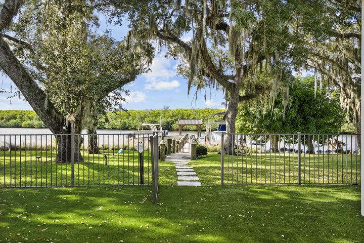 Property Photo: 178 SE Via Lago Garda FL 34952